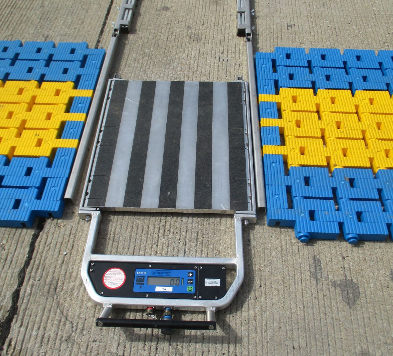 IRD SAW III Portable Scale with flex frame and mats